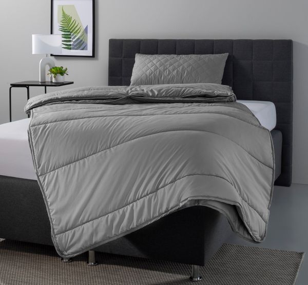 OTTO home Microfaserbettdecke + Microfaserkissen Clarra Spar Set, Decke + Kissen 135x200, 155x200 cm & weitere Größen, Set mit Kissen 40x80 cm, 80x80 cm, Sommer, Herbst, Winter in grau