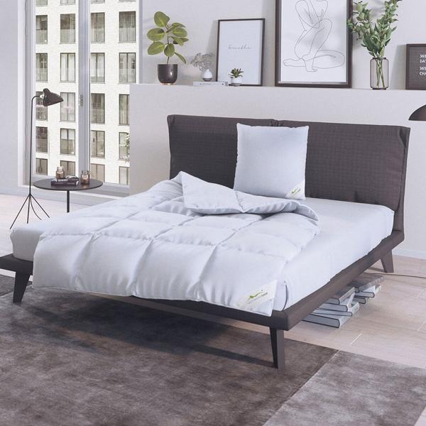 BettwarenShop Daunendecke Comfort medium, Füllung: 60% Daunen, 40% Federn|135x200 cmBettwarenShop Daunendecke Comfort medium, Füllung: 60% Daunen, 40% Federn