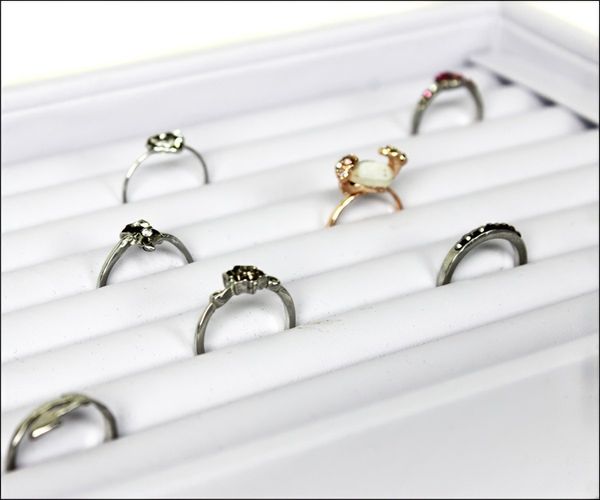 Yudu Schmucketui Samt Ringkasten Schmuckkasten – Elegantes Vorlagebrett für Ringe