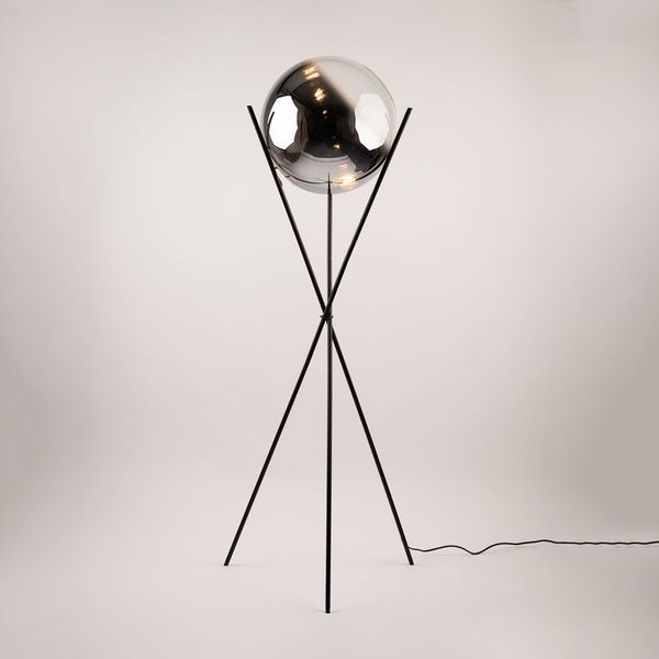 s.luce Orb Axis Glaskugel Stehlampe Dreibein 160cm Rauch Verlauf, Schwarz