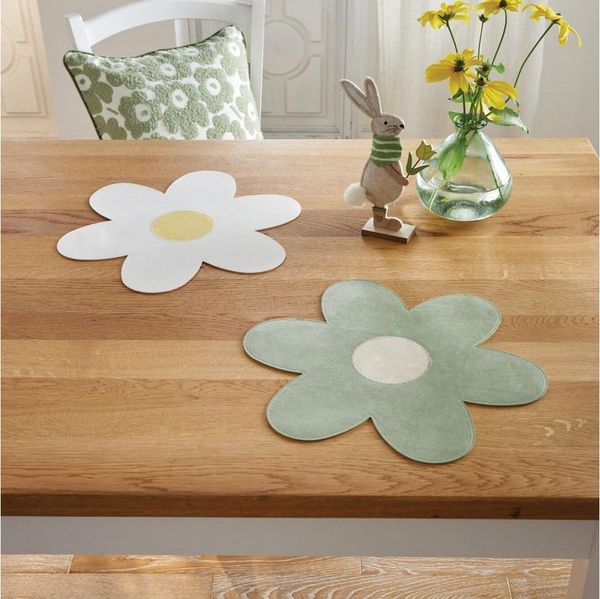 Home-trends24. de Platzset Blume Kunstleder Tischset Tischmatte Platzset grün weiß 2er-Set, Für den Innen- und Außenbereich nutzbar