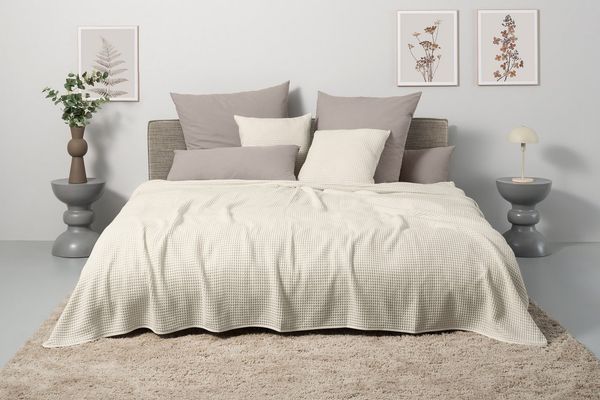OTTO home Tagesdecke Greta, in Waffelpiqué Optik, viele Farben erhältlich, Decke ab 140 x 200 cm