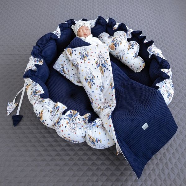 Loolay Bettnestchen Zweiseitig ENGELSNEST XXL Premium WAFFELPIQUE + Decke + Kissen, (Waffepique DUNKELBLAU/ Traumfänger ECRU Ausstattung SET, 2-tlg, Babynestchen Waffel Baumwolle BABYNEST Krabbeldecke Reisebett), Babynestchen Waffel Baumwolle BABYNEST ...