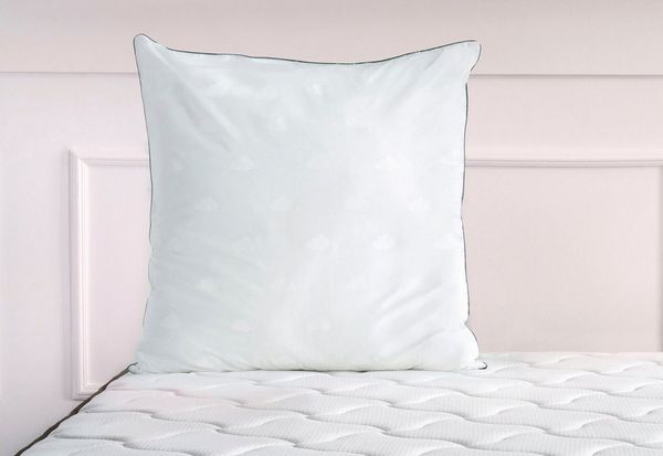 Yatas Bedding Kopfkissen Quallofil Air, Kopfkissen 80x80 cm, Bauchschläfer, Rückenschläfer, Seitenschläfer, allergiker geeignet (Hausstauballergiker)