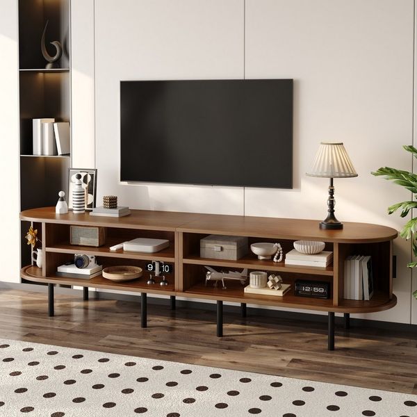 HAUSS SPOLE TV-Schrank mit Schiebetüren,Medienkommode abgerundete Ecken & Metallfüße,Nussbaum (TV-Möbel mit offenen Fächern und Kabelmanagement) Vertikale Rippenstruktur und Holzoptik