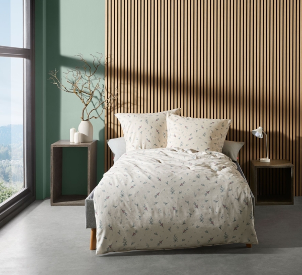 Fleuresse Aspen Biber Bettwäsche 155x220 Zweige Beeren Sterne beige 434556-01