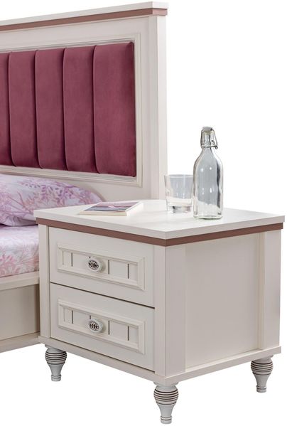 Eleganter, hellcremefarbener Nachttisch, 52 x 47 x 42 cm | 100% melaminbeschichtete Spanplatte, 18 mm stark | Stilvoll & funktional