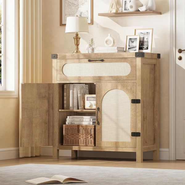 GarveeHome 3-Stöckiges Sideboard Mit Rattanfront, Buffet Mit 1 Schublade Und Verstellbarem Regal, Boho-Schrank, Für Esszimmer Und Wohnzimmer, 76 x 35,3 x 84 cm