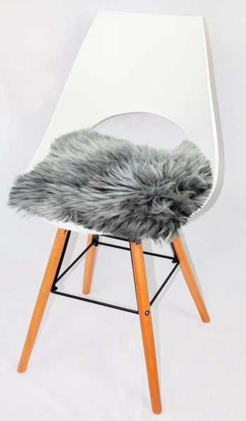 Heitmann Felle Stuhlkissen Lamm, Sitzauflage eckig, 44x44 cm, echtes Lammfell, waschbar, auch als 2er oder 4er Set
