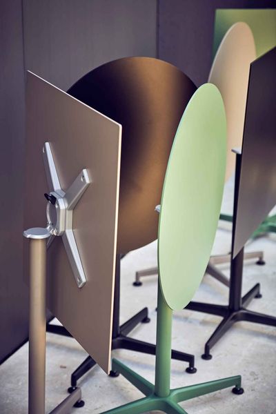 Gartenesstisch Vega Rund aus Aluminium, modern, klappbar, salbeigrün, für 4 Personen