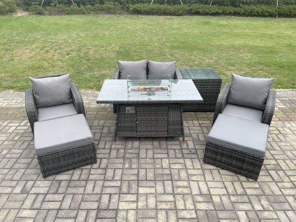 Fimous Rattan Gartenmöbel Set Outdoor Patio Gas Feuerstelle Esstisch und Stühle mit Love Sitz Sofa 2 Fußhocker Beistelltisch