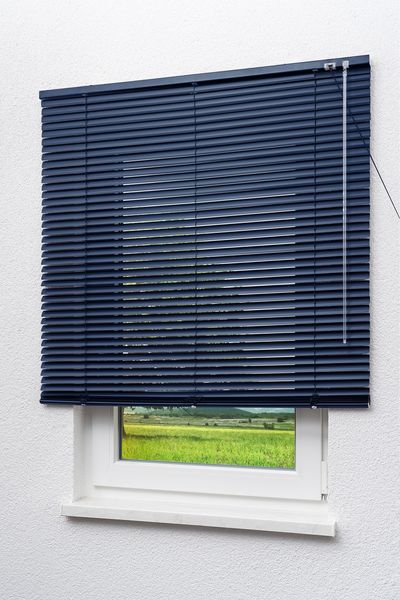 Lysel Outlet Alujalousie 25mm in Dunkelblau in den Maßen (B x H) 120cm * 160cm