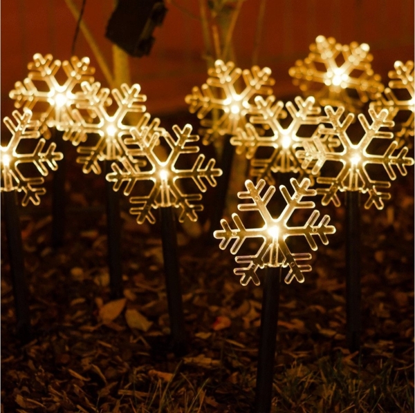 Gartenpirat Gartenleuchte LED Leuchtstäbe Schneeflocke warmweiß 10 Erdspieße Batteriebox Timer, LED fest integriert, Warmweiß, Batteriebox, Timerfunktion