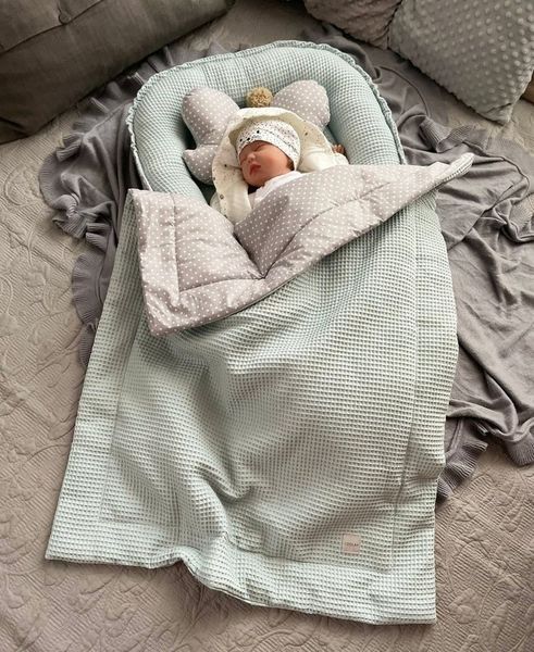Loolay Bettnestchen Minze WAFFELPIQUE Baumwolle BABYNEST Neugeborene Babyausstattung, (PREMIUM Geschenk Reisebett Nestchen SOLO/ o. in Geschenk SETS, 3-tlg, 4 Jahreszeiten ATMUNGSAKTIVER MINZE WAFFELSTOFF Babynestchen), LOOLAY® - 100% Europäische Stoff...