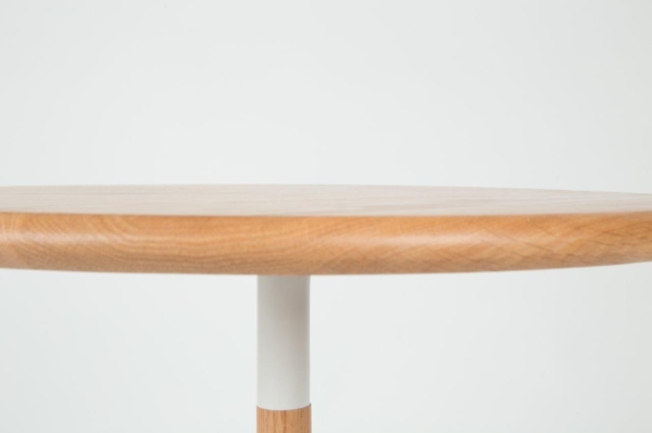 Beistelltisch CORONA aus massiver Eiche von Zuiver Bild 2