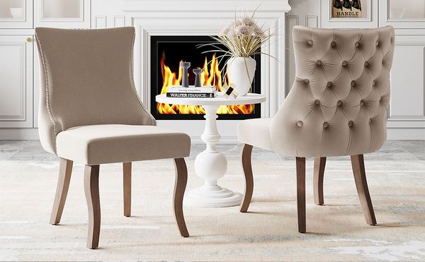 Essstuhl 50x45x91 cm, Samtpolster Beige, Knopfsteppung mit 23 Zierknöpfen & silbernen Ziernägeln, gebogene Massivholzbeine，2er-Set