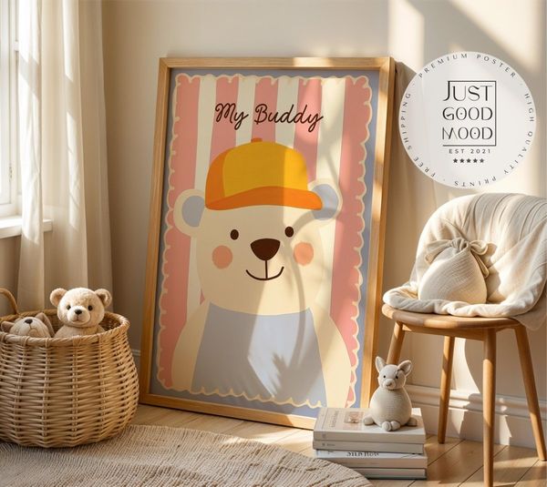 Poster Kinderzimmer Bär · My Buddy Schriftzug · Süßes Tierposter mit Mütze · Rosa & Pastell Deko · Freundliches Wandbild · Ohne Rahmen - 13x18cm