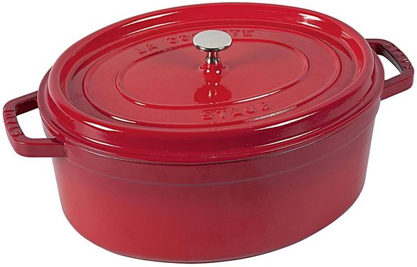 STAUB Cocotte Schmortopf oval new Classic Gusseisen 6,7 Liter 33cm kirschrot