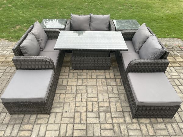 Fimous Rattan Garten Möbel Set Patio Einstellbarer Aufsteigenderr Esstisch mit 2 Seitentischen 2 Großer Fußhocker