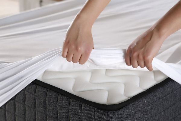CASATEX Spannbettlaken Jerry, Jersey, Gummizug: rundum, (1 Stück), komfortables Überziehen durch hohe Elastizität