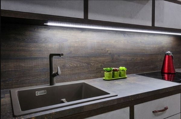 QLS LED Unterbauleuchte Neutralweiß 4000K 30 - 120 cm, LED fest integriert, mit Hand-Sweep-Sensor Schrankbeleuchtung Bewegungsmelder