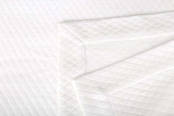 Formesse BELLA DONNA Sommerdecke | Tagesdecke | mit Tencel Klimakonzept 150x220 cm 0114 - wollweiss