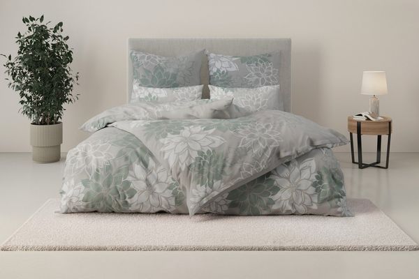 Home affaire Bettwäsche Susan in Gr. 135x200 oder 155x220 cm, Polycotton recycelt, 2 teilig, in verschiedenen Qualitäten, romantische Bettwäsche mit Blumen