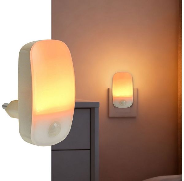shop'n smile ideoon LED Steckdosenleuchte LED Nachtlicht Stecker mit Bewegungsmelder & Dämmerungssensor, 11 Lm Warmweiss, für Flur, Treppe & Kinderzimmer