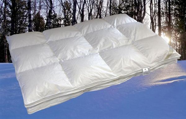 White Sibiria Schneegänseflaum Daunendecke mit 4 cm Außensteg 155x220 cm Bild 2