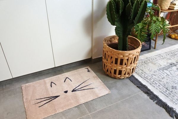 Mad about Mats Fußmatte Dori, Rechteckig, Türvorleger, Vorleger, Läufer, Innenbereich, Tiermotiv, Katze, Beige, niedlich, rutschfest, waschbar, weich, 50 x 75 cm