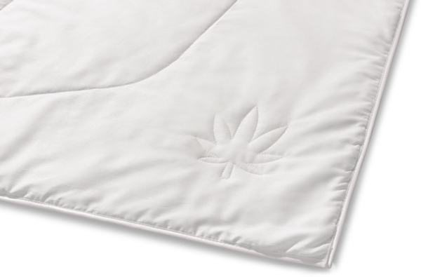 sanders Ganzjahresbett HANF BT 155x220 cm weiß Bettdecke Vierjahreszeitenbett Bild 3