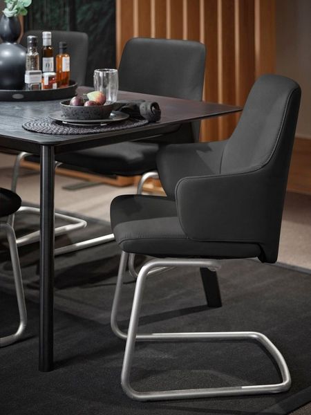 Stressless® Polsterstuhl Laurel, Low Back mit Armlehne, Größe L, mit Beinen aus Stahl in Schwarz matt