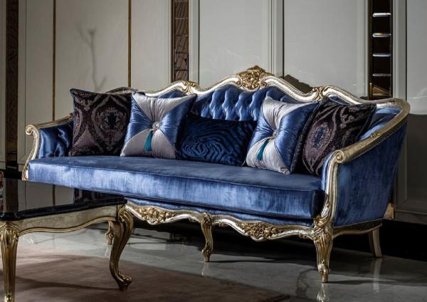 Casa Padrino Luxus Barock Sofa Blau / Silber / Gold - Handgefertigtes Wohnzimmer Sofa mit dekorativen Kissen - Barock Wohnzimmer Möbel