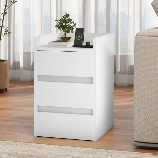 YITAHOME Nachttisch mit 3 Schubladen, eine Nachtkommode, die über eine Ladestation verfügt, dazu Zwei USB-Anschlüsse und Steckdosen, wasserfeste Beistelltisch für Schlafzimmer (35 x 40 x 59 cm, Weiß)