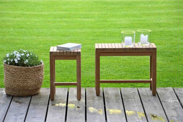 Blumenhocker aus Teakholz, massiv und wetterfest, natur, für drinnen und draußen, 25x25x80 cm
