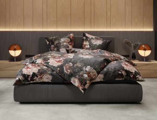 Mako Satin Bettwäsche midnight Flower rose / anthrazit Garnitur 200x220 + 2x 80x80