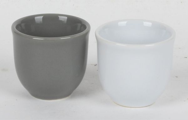 Keramikeierbecher 6x6x5 cm 2-farbig 12er-Set | Frühstück & Eier stilvoll servieren | Robuste Keramik, spülmaschinen- und mikrowellengeeignet