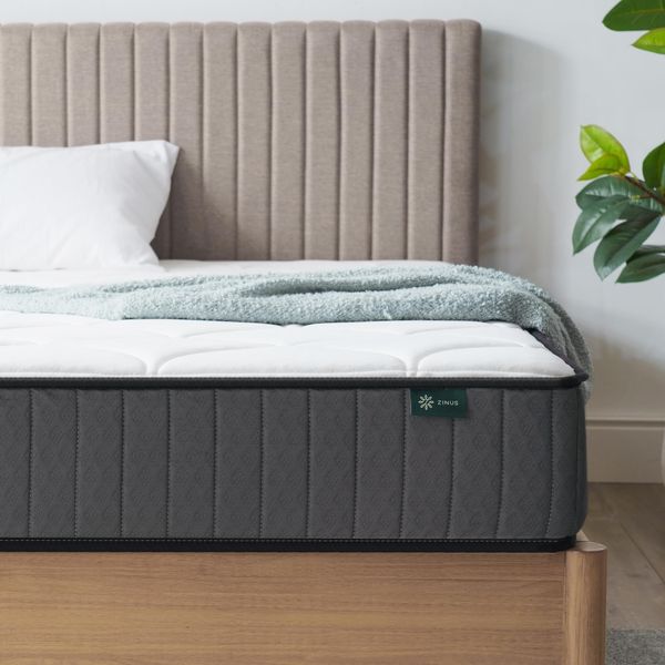 Zinus Konventionelle Matratze aus Memory-Schaum, Weiß, Doppelbett