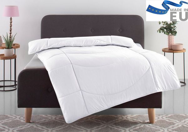 OTTO home Microfaserbettdecke Microlux, Bettdecke 135x200 cm und Übergrößen bis 240x220cm, Füllung: Feuchtigkeitsregulierende 3D Klimafaser (Polyester), Bezug: Microfaser-Feinbatist, fest versteppter Bezug - keine Bettwäsche nötig, Sommer, Winter