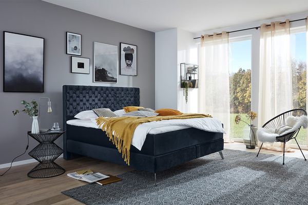 KAWOLA Bett SINDAR Boxspringbett Stoff dunkelblau Fuß silber ohne Topper 160x200cm