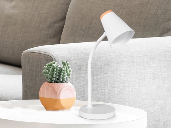 Reality Leuchten LED Tischleuchte Pongo R55831101, Kunststoff Weiß matt, Holznachbildung, inkl. 4.5 Watt LED, Flexarm