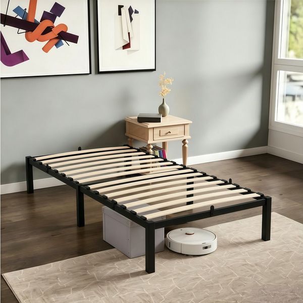 GLIESE Bettgestell Lattenrostbett mit Holzlattenrost (Bett), bis 160 kg belastbar, Matratzenstopper