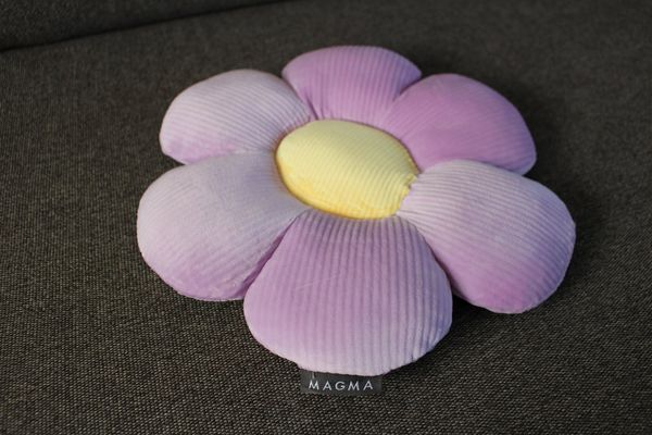 Magma Heimtex Dekokissen Formkissen Blume Minnie Cordsamt, gefüllt frische Farben leicht