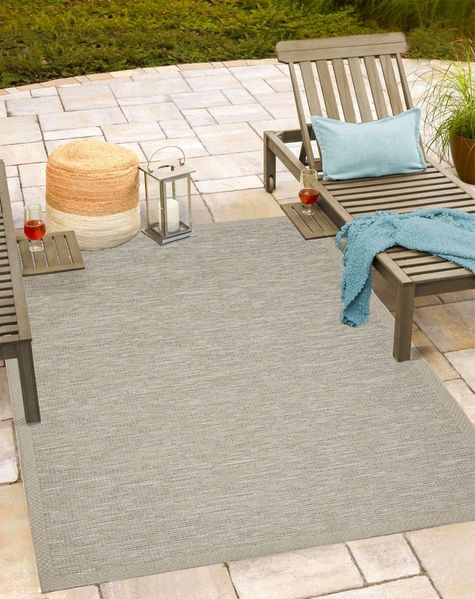 the carpet Calgary - robuster Teppich, Flachgewebe, modernes Design, ideal für Küche und Esszimmer, Vintage-Optik, Boho-Style, besonders flach, auch für den Außenbereich, Beige-Grau, 80x150 cm