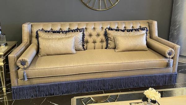 Casa Padrino Luxus Art Deco Chesterfield Sofa Gold / Lila - Handgefertigtes Massivholz Wohnzimmer Sofa - Luxus Art Deco Chesterfield Wohnzimmer Möbel