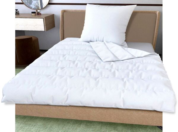 Matratzen Perfekt Baumwollbettdecke Ganzjahres Bettdecke 135x200cm Bett (Bezugsstoff 100% Baumwolle), pflegeleicht, Füllung 100% Polyester, dadurch bis 60 Grad Waschbar