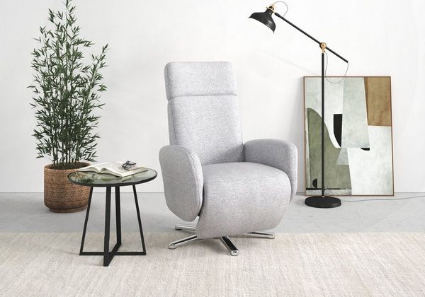 sit&more TV-Sessel Grenoble, inkl. Kopfteilverstellung und kabelgebundener Fernbedienung, wahlweise mit 2 Motoren und Akku und Aufstehhilfe
