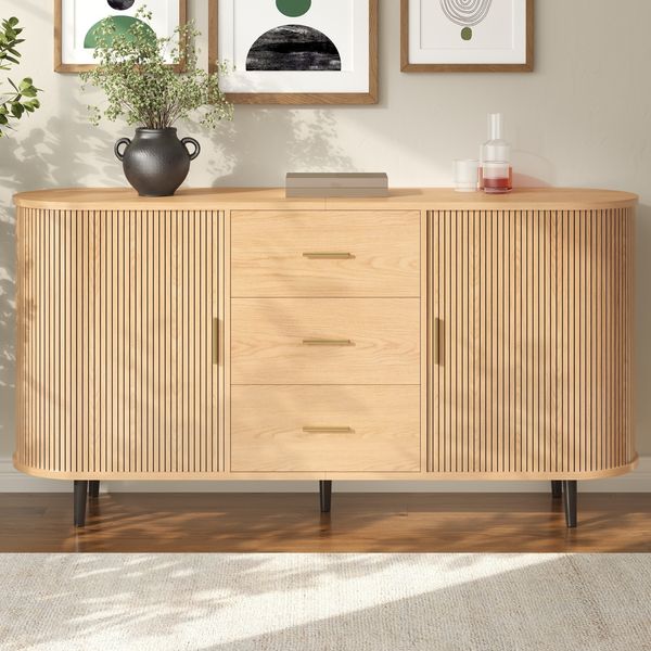 Merax Sideboard mit drei Schubladen mittig und Schiebetüren an den Seiten, gebogenes Design mit vertikaler Rillenverkleidung, Metallgriffe, Rohr-Eisenfüße, Aufbewahrungsschrank, Natur