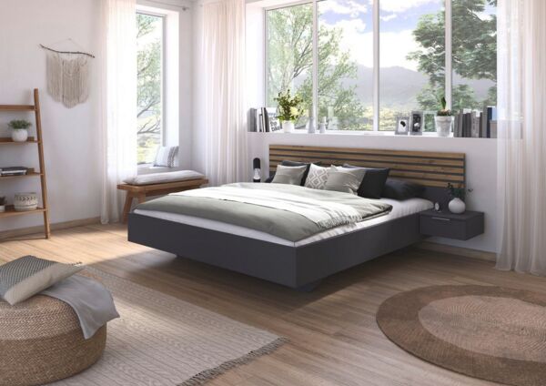rauch Bettanlage Doppelbett Futonbett LAMELLA in schwebender Optik, (Bett 160x200 oder 180x200 cm), mit eleganter Lamellenabsetzung und 2 Hängenachttische MADE IN GERMANY