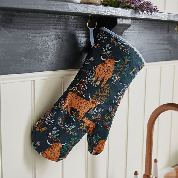 Ulster Weavers Topfhandschuhe Connie the Cow, (1-tlg, 1-teilig), 1-tlg, bestehend aus 1x Ofenhandschuh, wattiert, Größe: ca. 20x37 cm